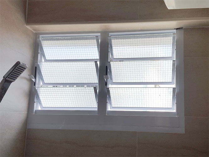 Toilet Adjustable Louvres