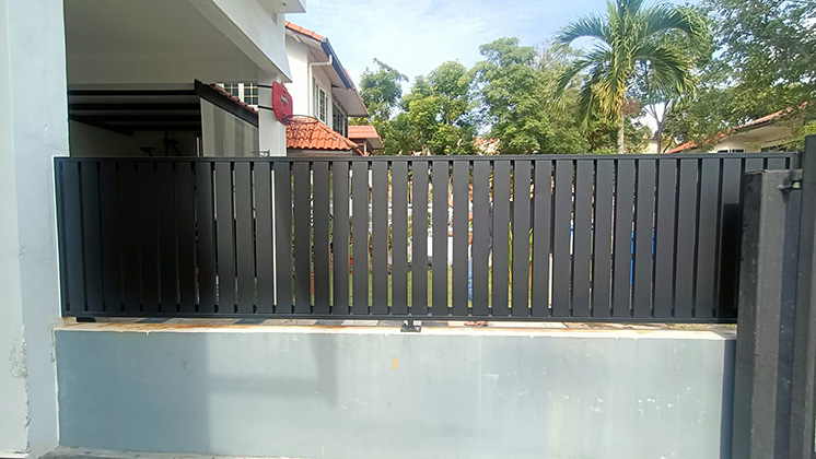 Aluminium Privacy Fence Railing